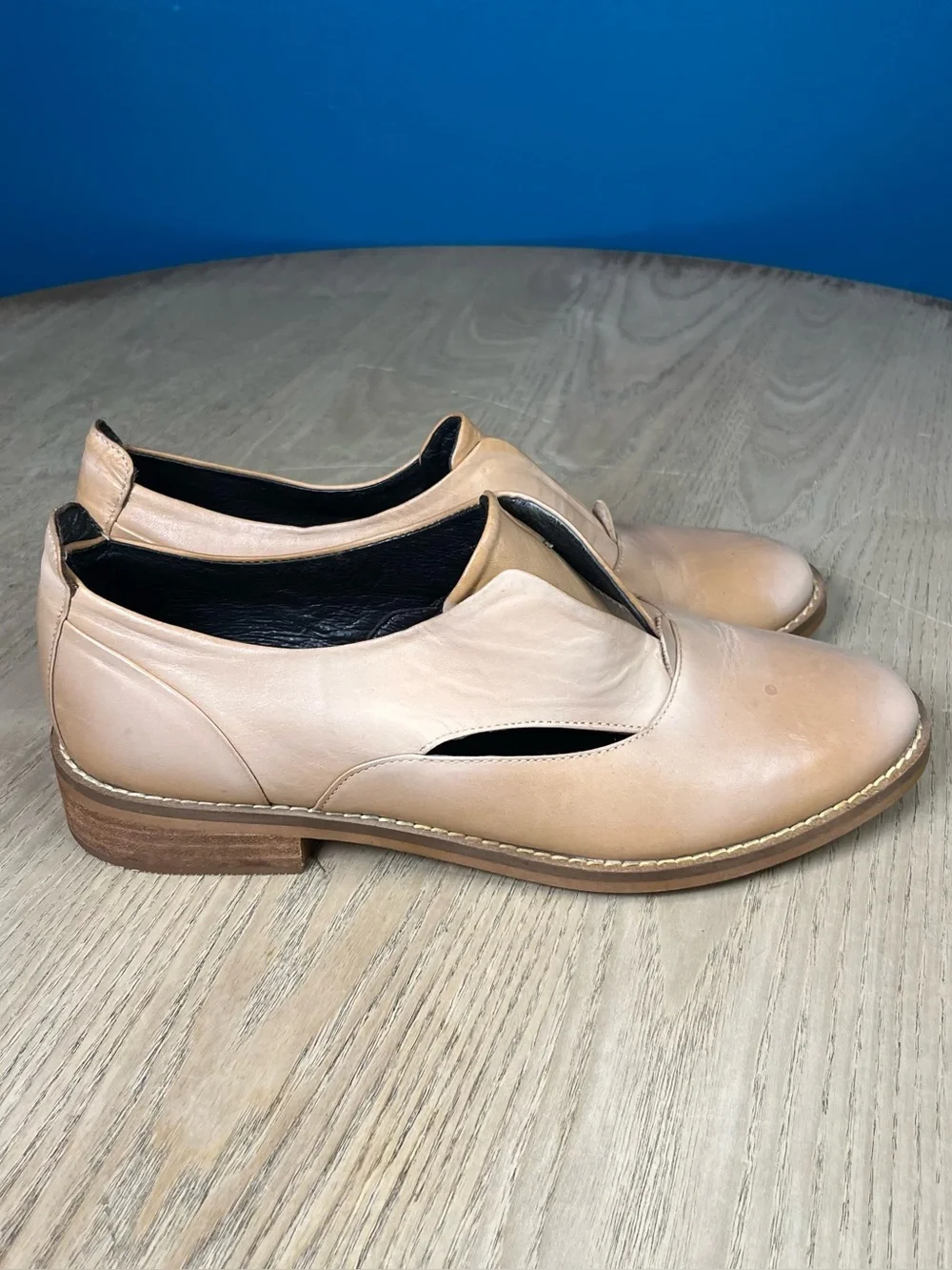 Hardy Oxford Peekaboo Slip On Leather Low Heel Shoes Tan Patina Women’s Size 8.5